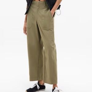 Athleta Olive Green Wide-Leg Cropped Pants
